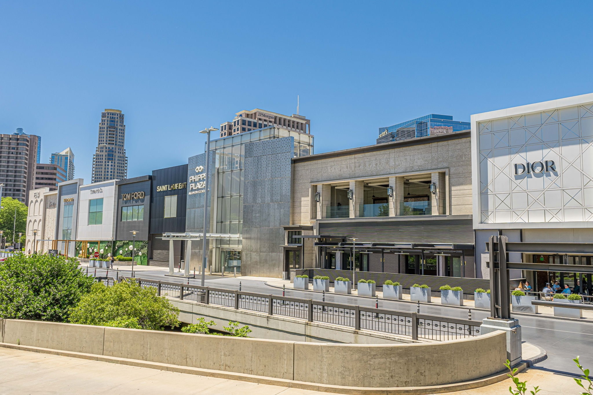 Retail Center — real estate photography